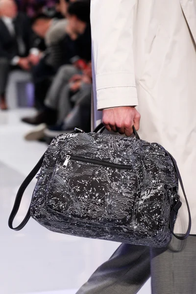 Look 7